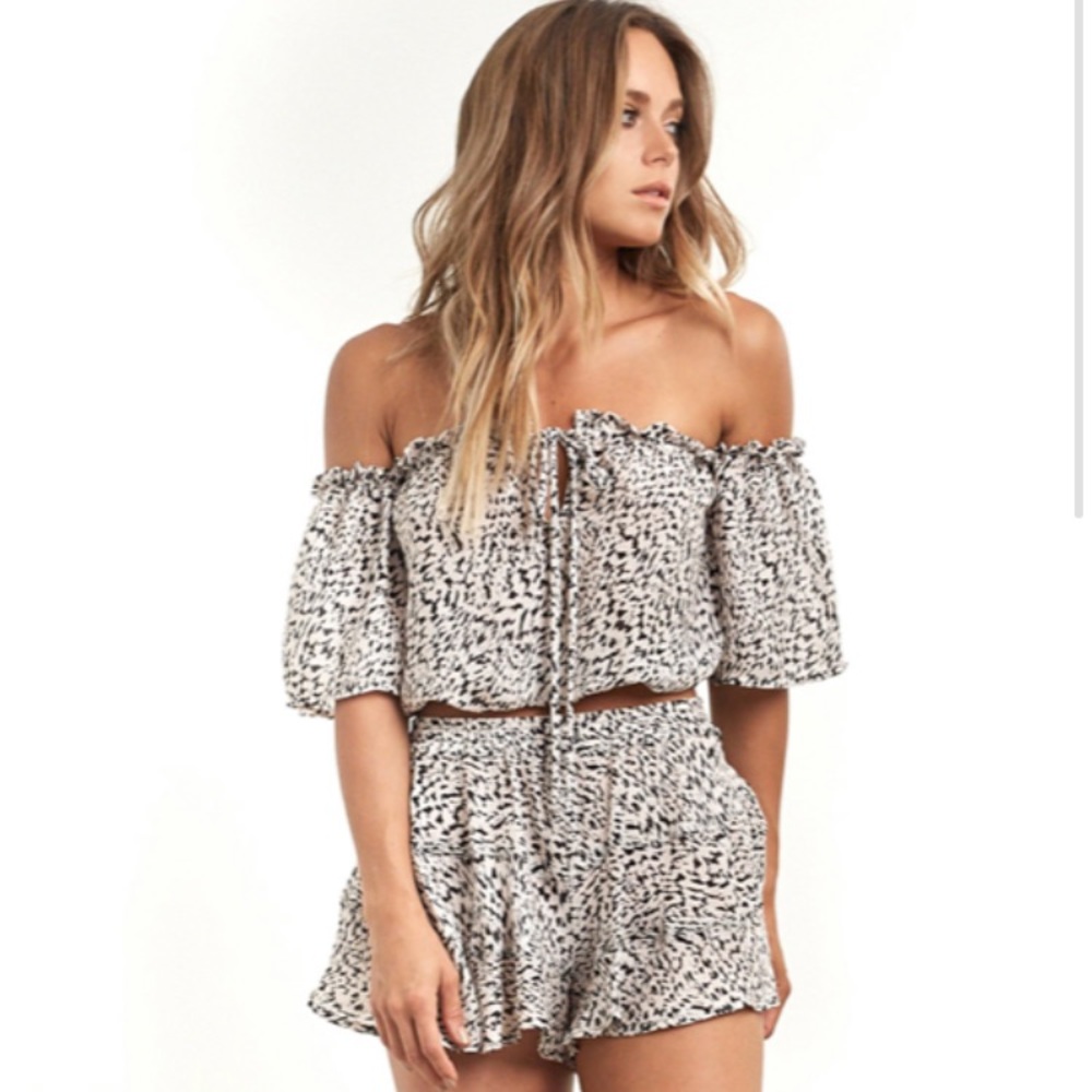 Leopard Print Off-the-Shoulder Crop Top